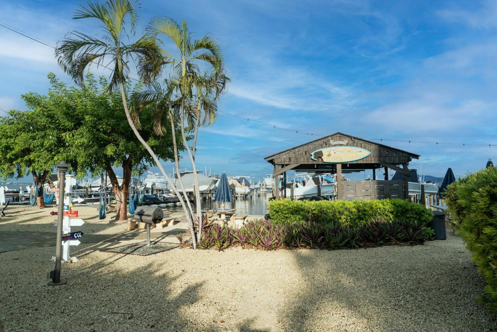 Moon Bay C1 Key Largo Sunsets - 2 Bedroom Townhouse Sleeps 4 Exterior photo